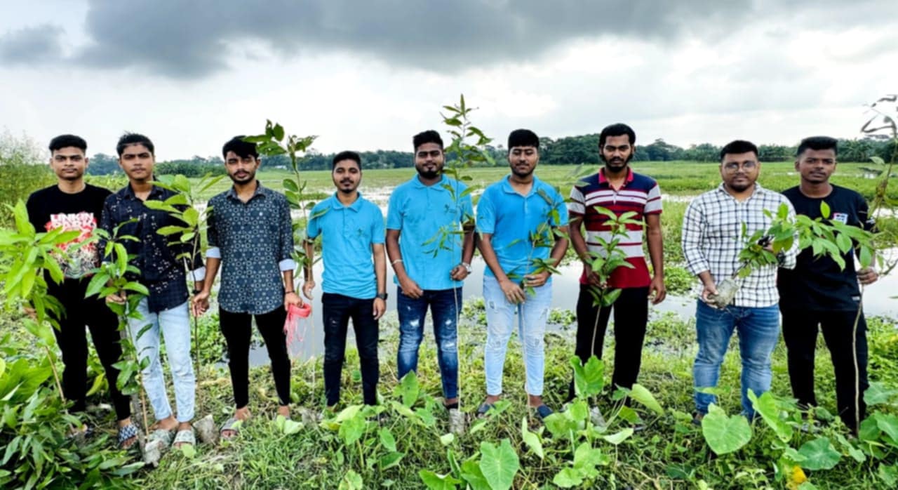 নড়িয়ায় স্বপ্নযাত্রা ফাউন্ডেশনের বৃক্ষরোপণ কর্মসূচি পালন