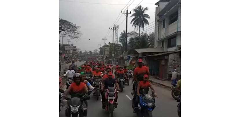 নোয়াখালীতে বিএনপি নেতার নামে স্লোগান দিয়ে মোটরসাইকেল শোডাউন