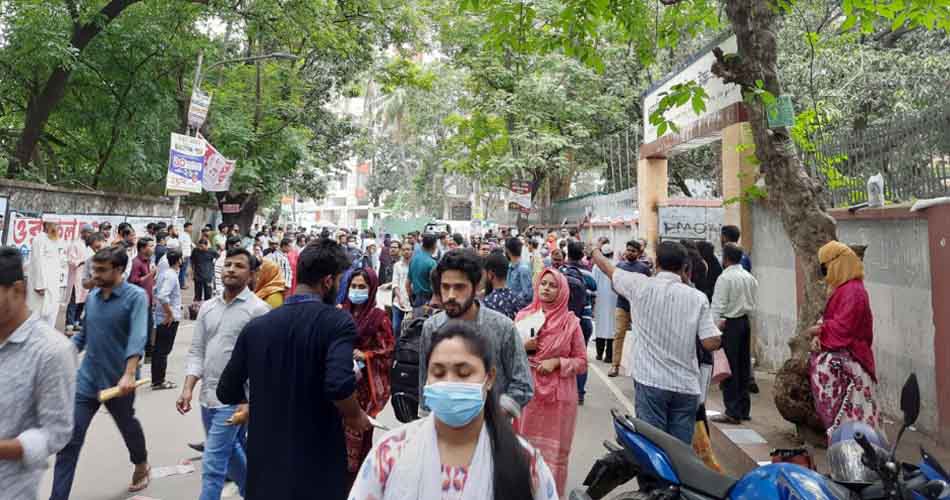 শেষ হলো ৪৫তম বিসিএসের প্রিলিমিনারি পরীক্ষা