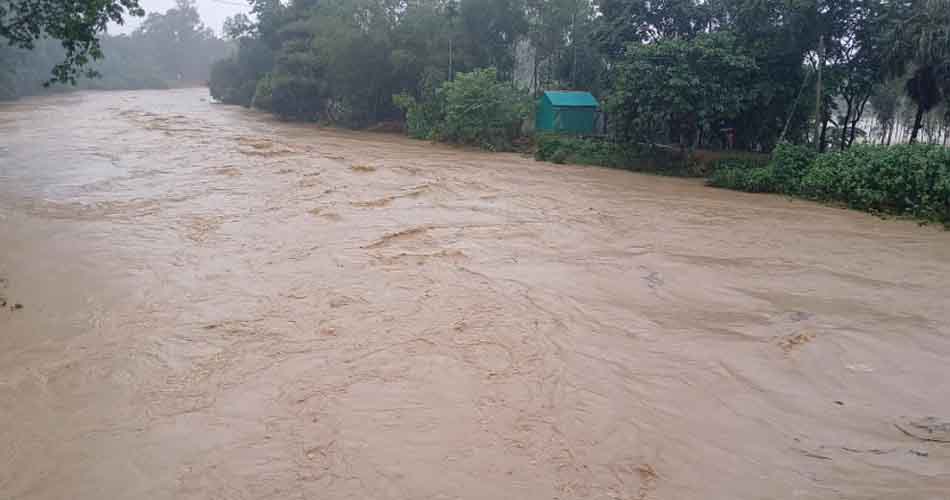 শেরপুরে বন্যা পরিস্থিতির অবনতি, মৃত্যু বেড়ে ৭