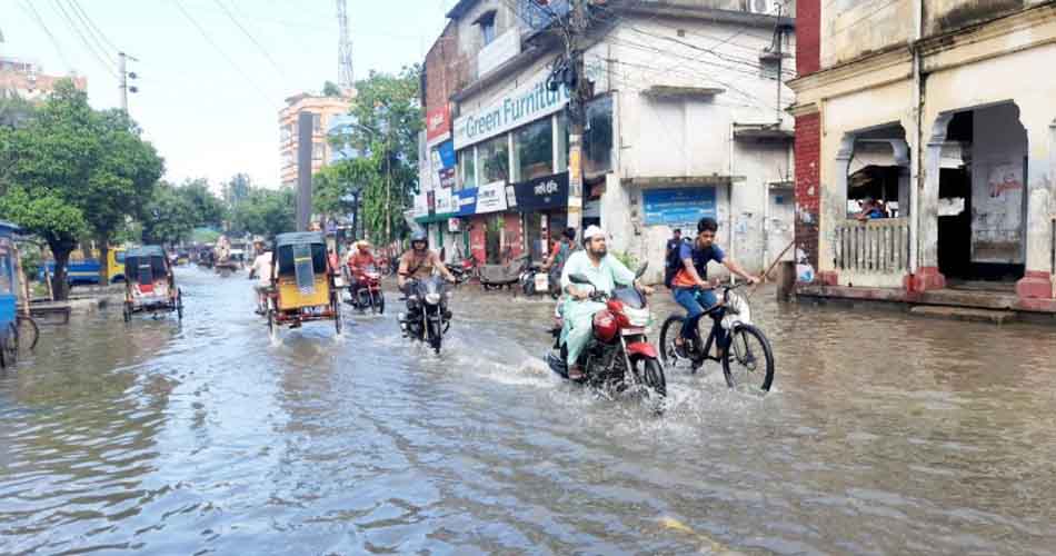 যশোরে মৌসুমের সর্বোচ্চ বৃষ্টিপাত, তলিয়ে গেছে বিভিন্ন এলাকা