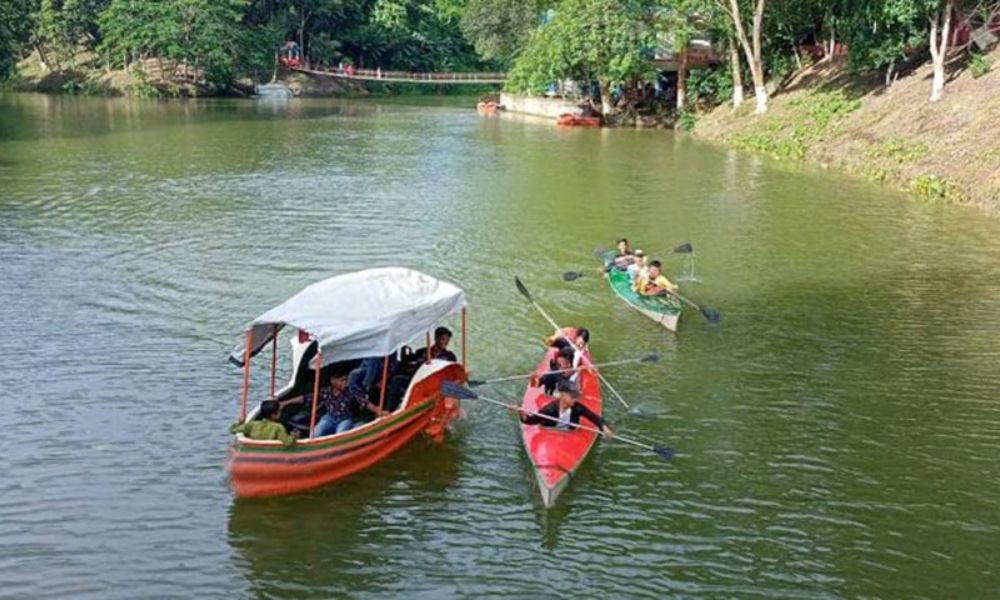 স্বল্প খরচে ঘুরে আসুন, মজা নিন দ্বিগুণ!